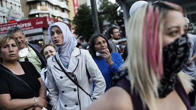 Turkey - Religious Secular Divide - 640